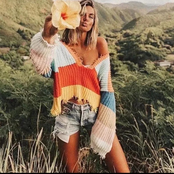 Distressed color block sweater - Picture 4 of 6